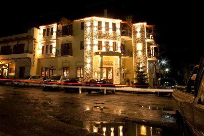 Hotel Kynaitha Kalavryta Dış mekan fotoğraf